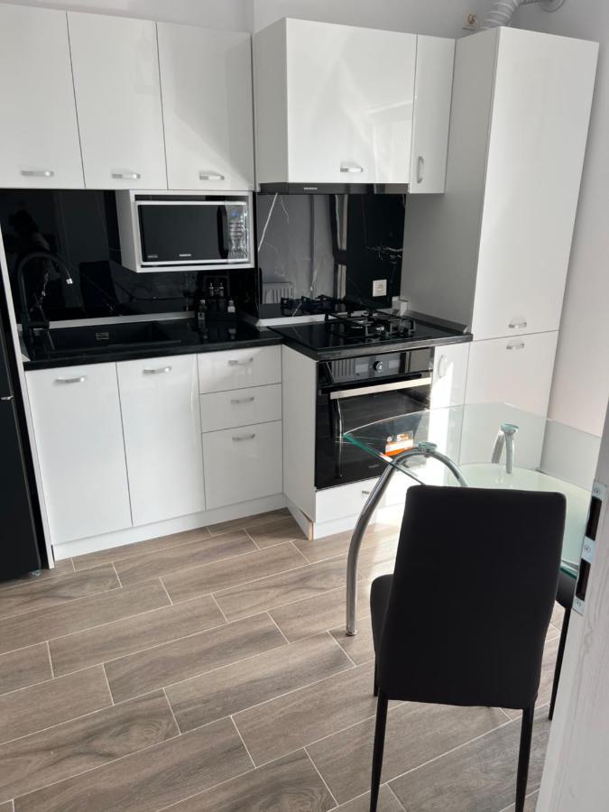 Sweety Relaxing Apartment No 135 부쿠레슈티 외부 사진